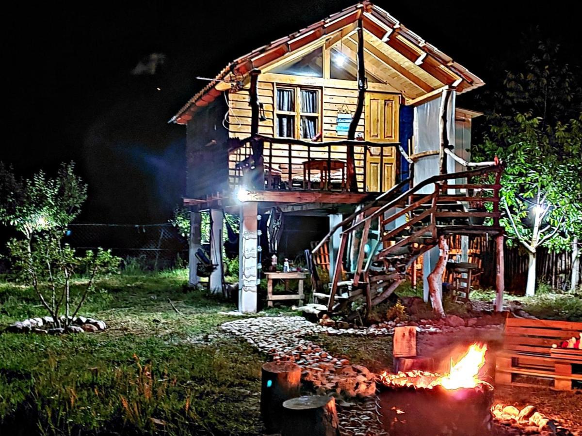 Hotel Life On The Farm à Nepravishte Extérieur photo